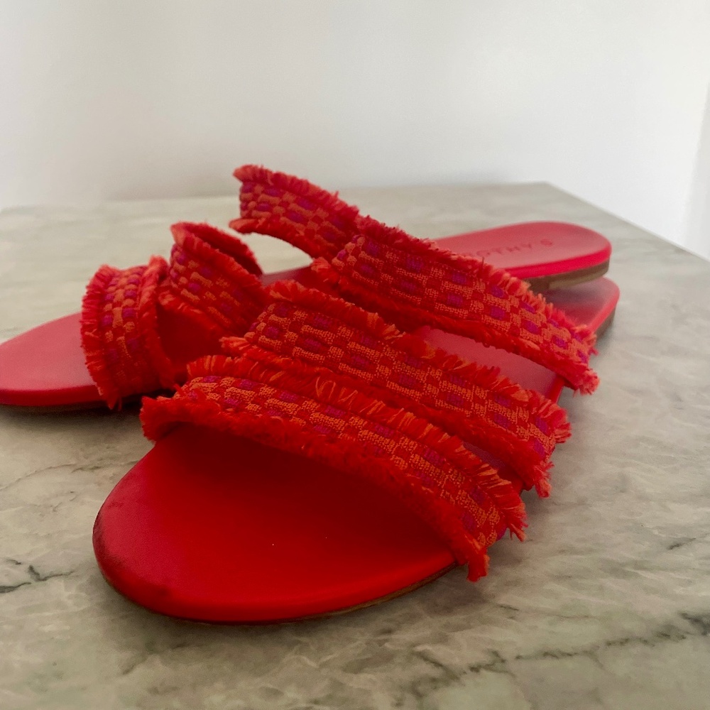 Rothy’s Bright Red Fringe Slip-On Sandals – Women’s Size 10